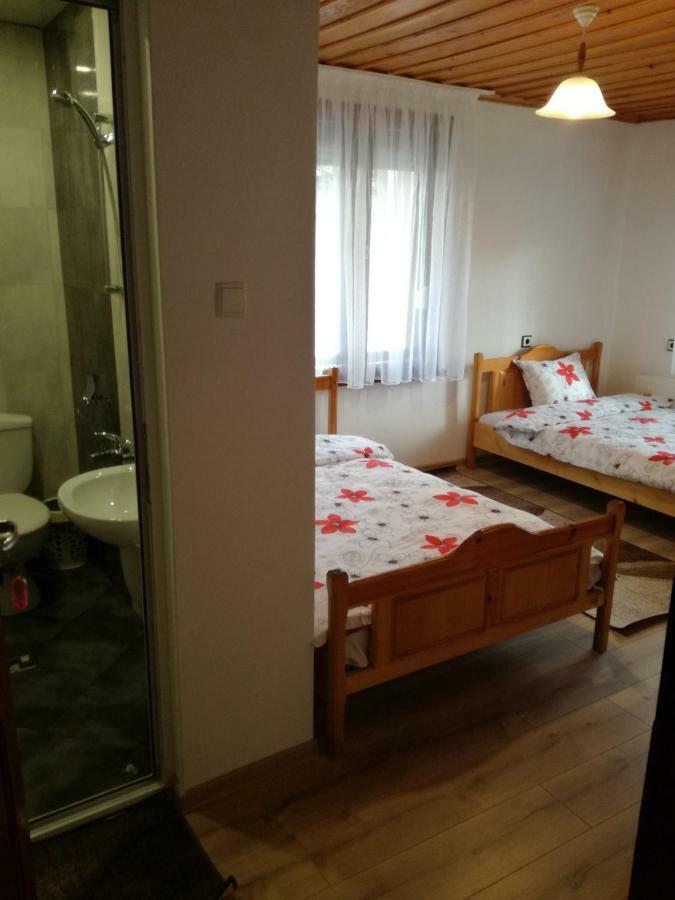 Къща Генчеви Hotel Sarnitsa Eksteriør billede
